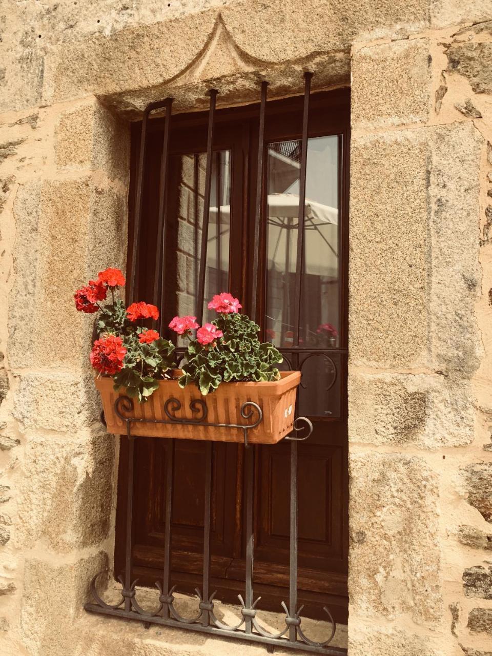 Maison d'hôtes La Hoja De Roble à Puebla de Sanabria Extérieur photo